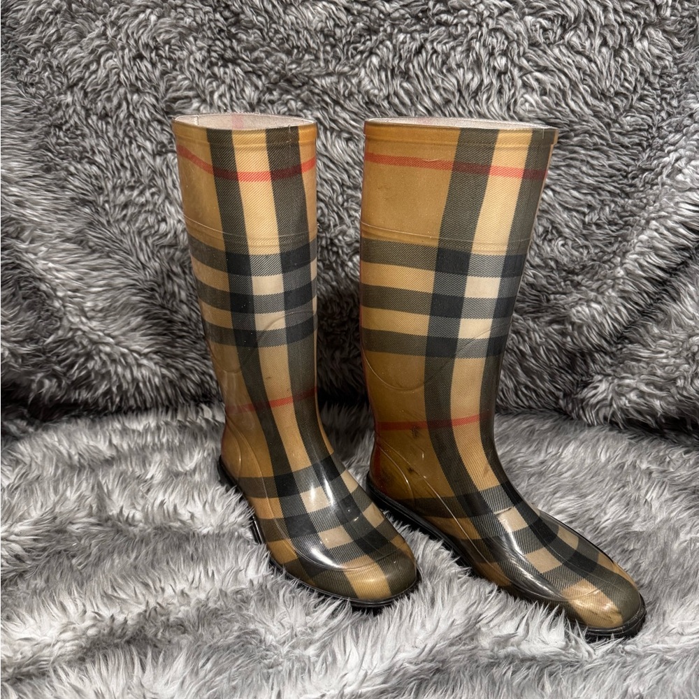Burberry rain boots